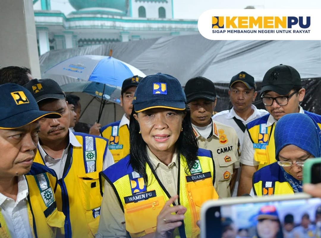 Kunjungan Wamen ke Lokasi Banjir