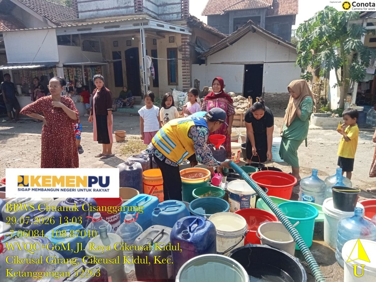 Pasokan Air Kembali Disalurkan bagi Warga Desa Cikeusal Kidul yang Terdampak Musim Kemarau