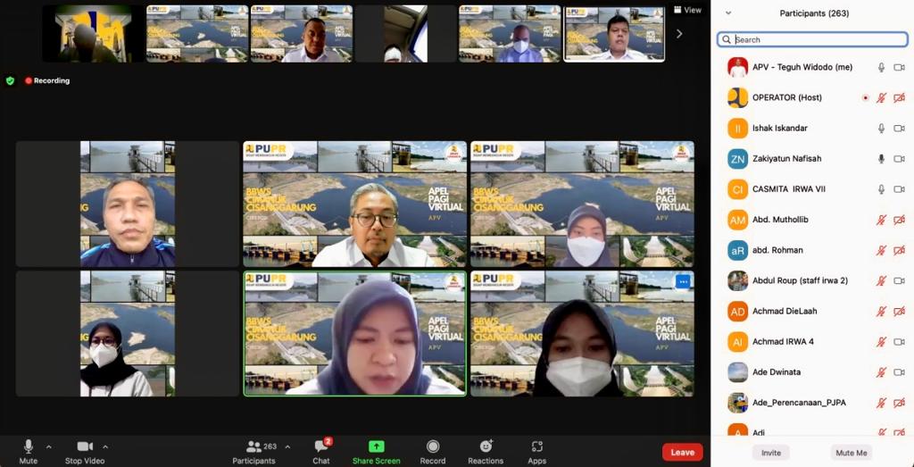 TINGKATKAN KOMPETENSI. LOYALITAS, DAN INTEGRITAS DEMI MEWUJUDKAN Kementerian pupr yang BEKERJA LEBIH KERAS, BERGERAK LEBIH CEPAT, DAN BERTINDAK LEBIH TEPAT