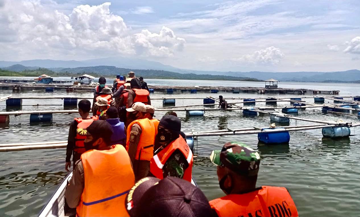 KARAMBA JARING APUNG DI BENDUNGAN JATIGEDE, DULU DAN KINI