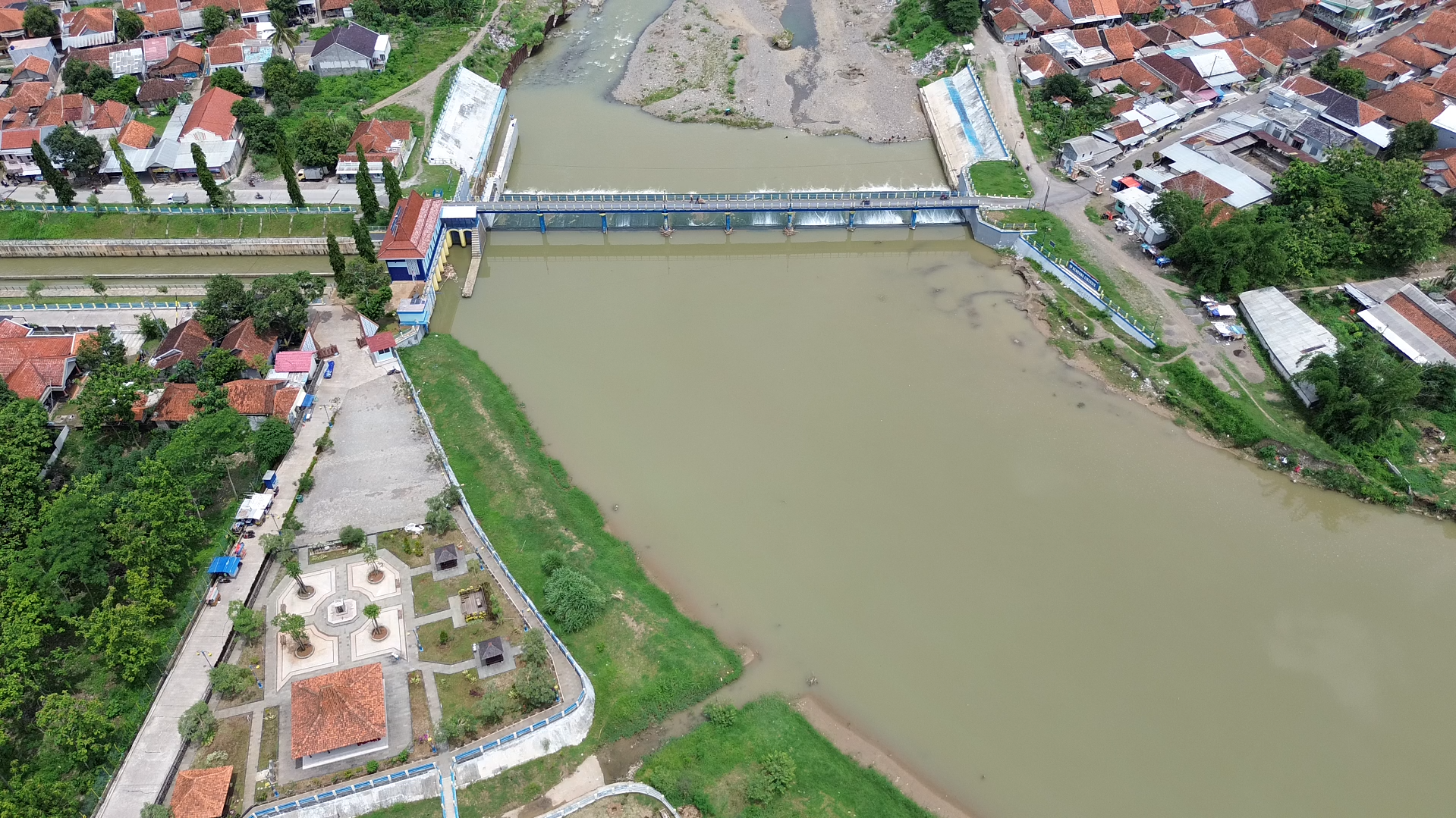 Peningkatan Jaringan Irigasi Cikeusik: Meningkatkan Produktivitas dan Kesejahteraan Petani Desa Pabuaran