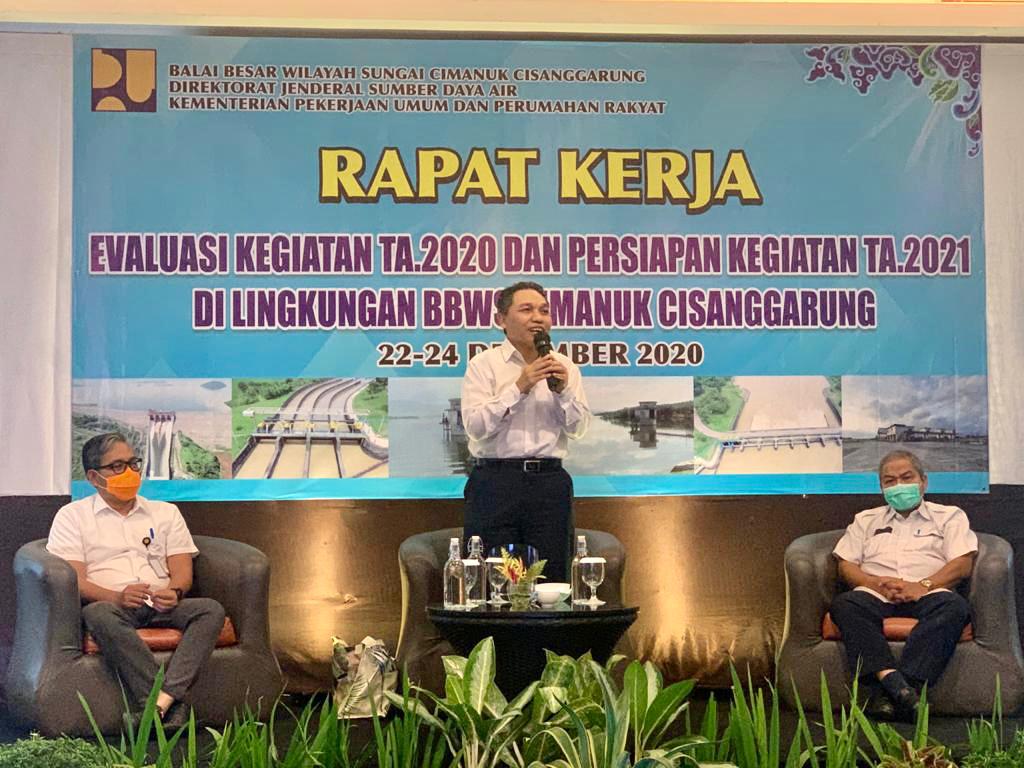 SELENGGARAKAN RAPAT KERJA, BBWS CIMANUK CISANGGARUNG EVALUASI PELAKSANAAN TA 2020 DAN BEDAH DIPA TA 2021
