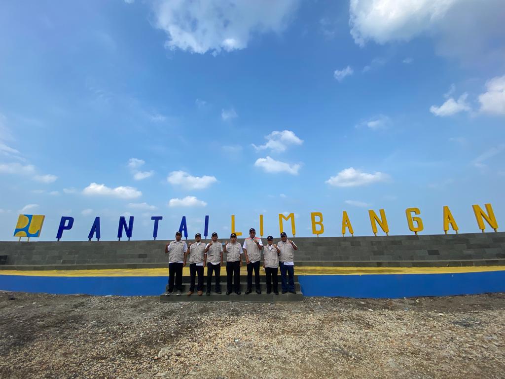 Selesaikan pekerjaan pembangunan pengaman pantai limbangan, bbws cimanuk cisanggarung pastikan wilayah pesisir Kabupaten indramayu aman dari banjir rob 