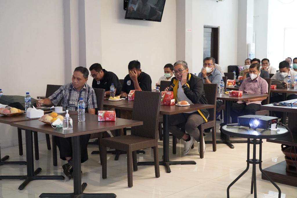 AWAL TAHUN 2022, BBWS CIMANUK CISANGGARUNG DISKUSIKAN MODERNISASI JARINGAN IRIGASI RENTANG BERSAMA SELURUH PEJABAT, KONSULTAN DAN KONTRAKTOR DI INDRAMAYU