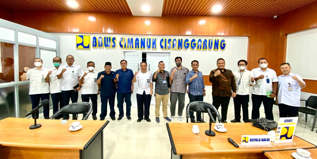 BBWS CIMANUK CISANGGARUNG AKOMODIR RAPAT KOORDINASI DENGAN DPRD KABUPATEN CIREBON BAHAS KERJASAMA SIAGA ANTISIPASI BENCANA JELANG PERGANTIAN MUSIM 