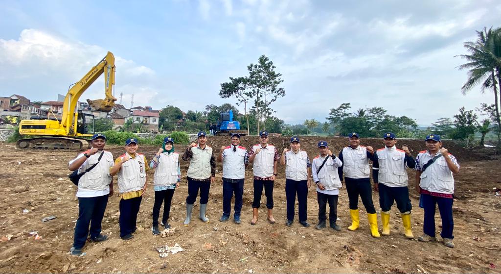 Kepala BBWS Cimanuk Cisanggarung Tinjau Langsung Penanganan Darurat Di Sejumlah Titik Kritis Rawan Bencana di Kabupaten Garut