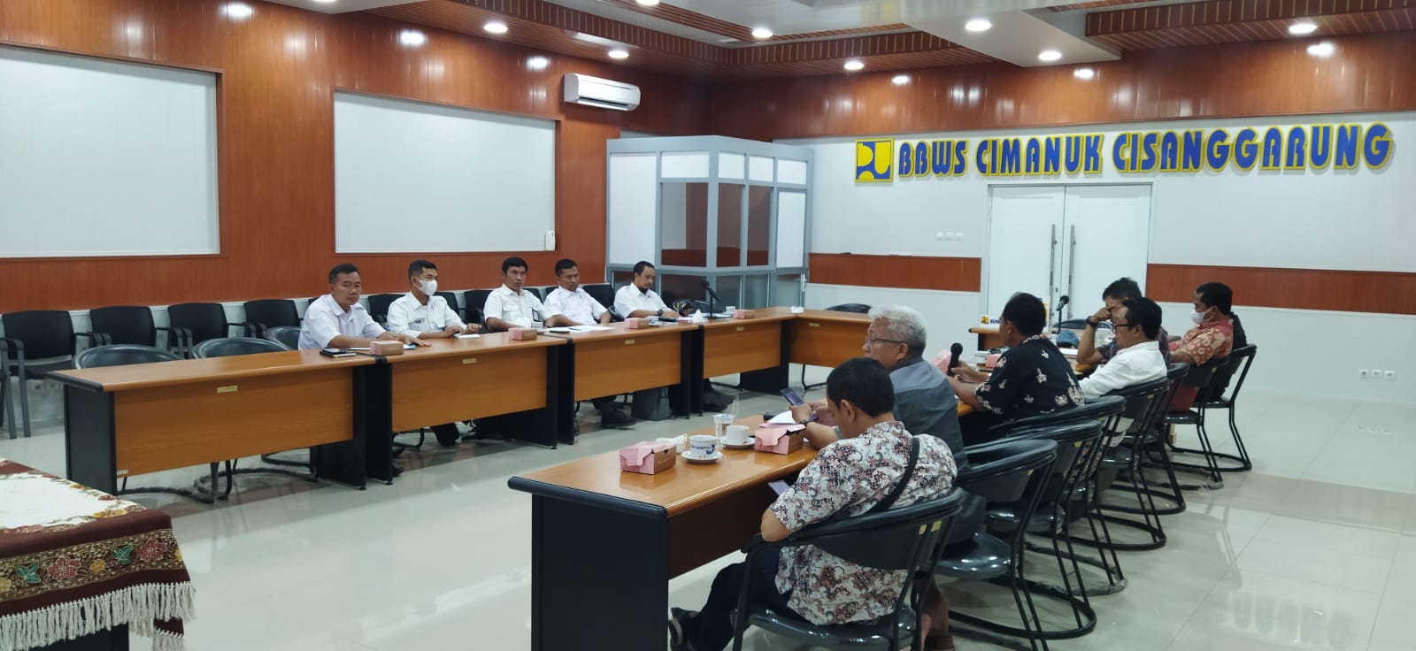 BBWS CIMANUK CISANGGARUNG FASILITASI KOORDINASI PROGRES PEMBANGUNAN BENDUNGAN CIPANAS BERSAMA SEKRETARIAT DAERAH KABUPATEN SUMEDANG 