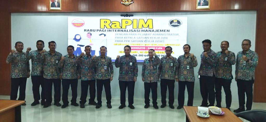 ADAKAN RAPIM, KEPALA BBWS INSTRUKSIKAN AGAR PENINGKATAN PROGRES FISIK TERUS DIKEJAR DAN PRESTASI DIPERTAHANKAN