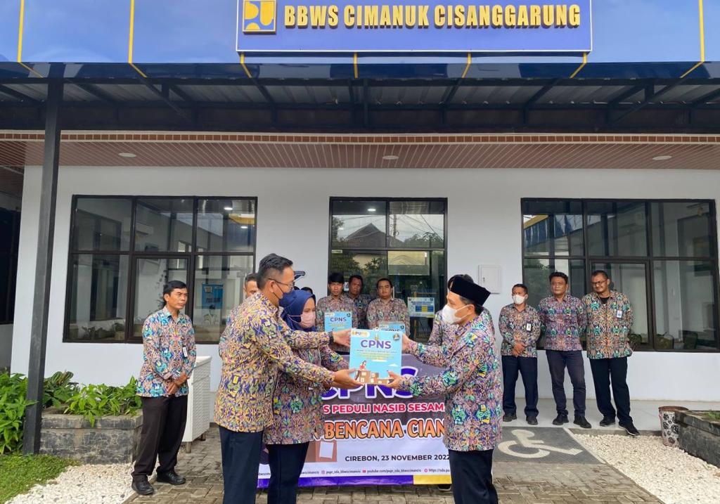 BBWS CIMANUK CISANGGARUNG PEDULI GEMPA CIANJUR MELALUI PROGRAM CIMANCIS PEDULI NASIB SESAMA (CPNS)
