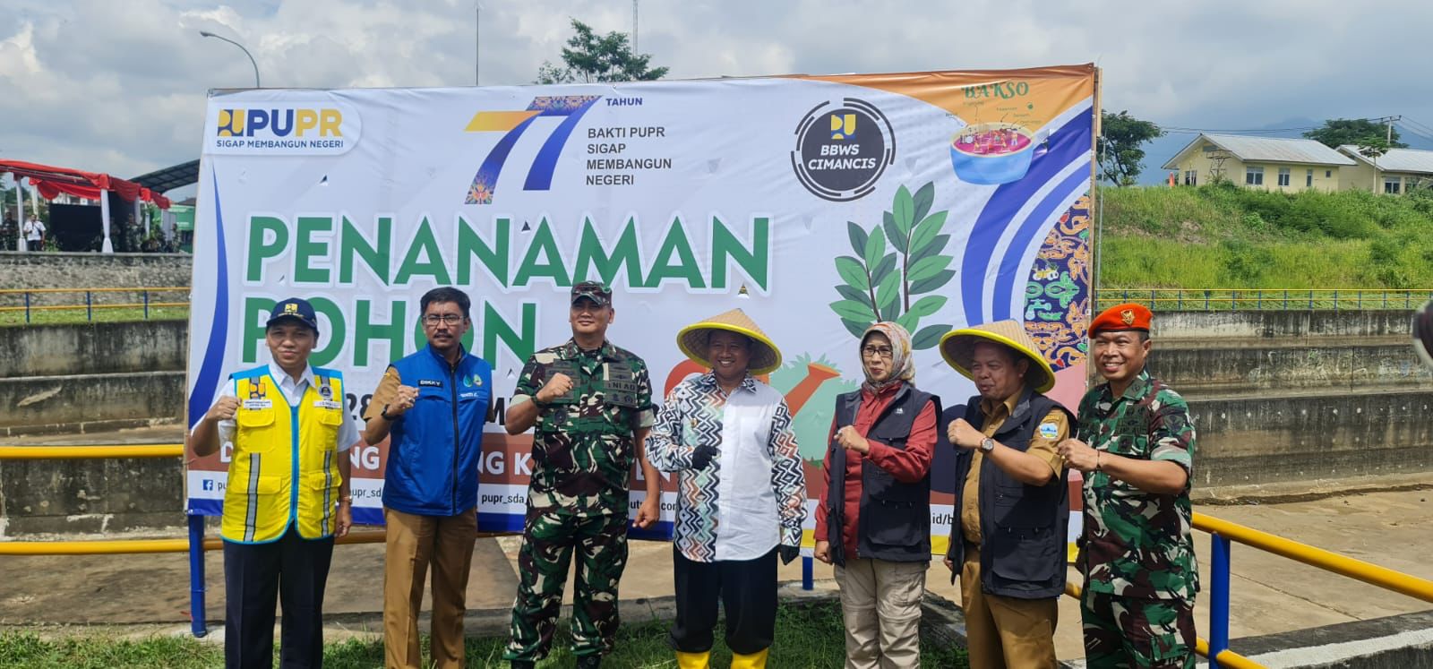 JELANG PUNCAK PERAYAAN HARI BAKTI PUPR KE 77, BBWS CIMANUK CISANGGARUNG TANAM POHON DI BENDUNG COPONG BERSAMA PANGDAM SILIWANGI DAN PEMERINTAH PROVINSI JAWA BARAT