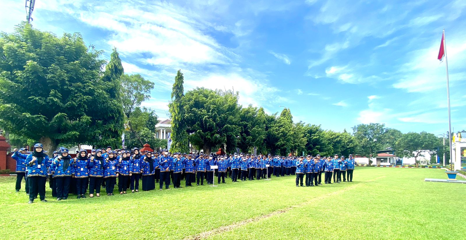 BBWS CIMANUK CISANGGARUNG LAKSANAKAN UPACARA PELAKSANAAN HUT KORPRI KE - 51 SEBAGAI TANDA TERIMA KASIH KEPADA NEGARA