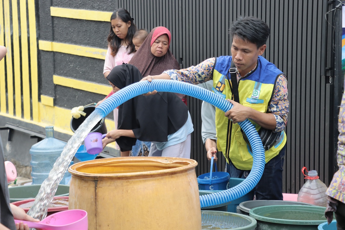 BBWS Mesuji Sekampung Salurkan Bantuan Air Bersih di Kecamatan Panjang Bandar Lampung
