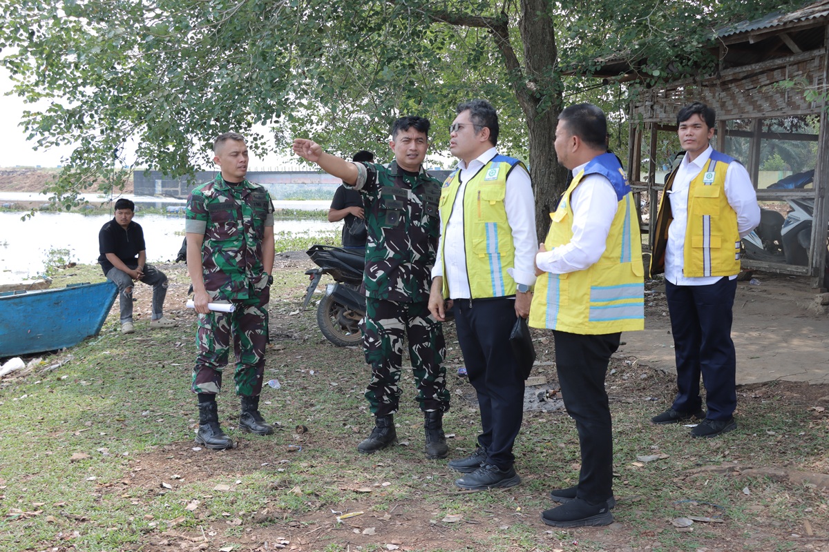 Bidang OP BBWS Mesuji Sekampung Tinjau Pembersihan Gulma Bendungan Way Rarem