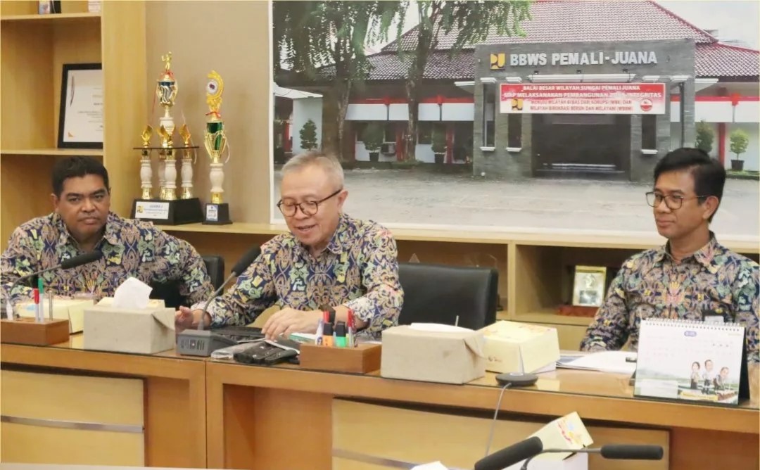 Upaya Pengendalian Bencana Banjir Kaligawe (Kota Semarang) & Sayung (Kab. Demak)