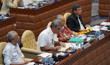 RDP Dengan Komisi V DPR-RI, Ditjen SDA Terima Aspirasi Masyarakat dan Sampaikan Pencapaian TA 2023