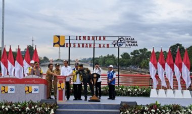 Menteri Basuki Dampingi Presiden Jokowi Resmikan 3 Jembatan Pengganti Callender Hamilton di Banten