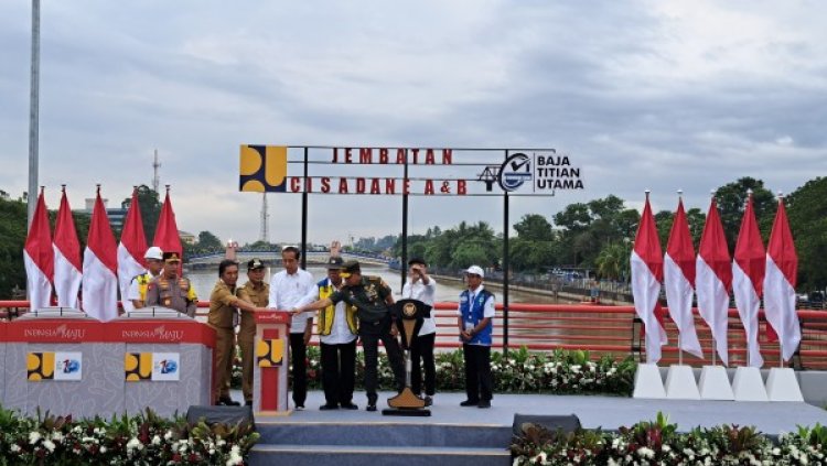 Menteri Basuki Dampingi Presiden Jokowi Resmikan 3 Jembatan Pengganti Callender Hamilton di Banten