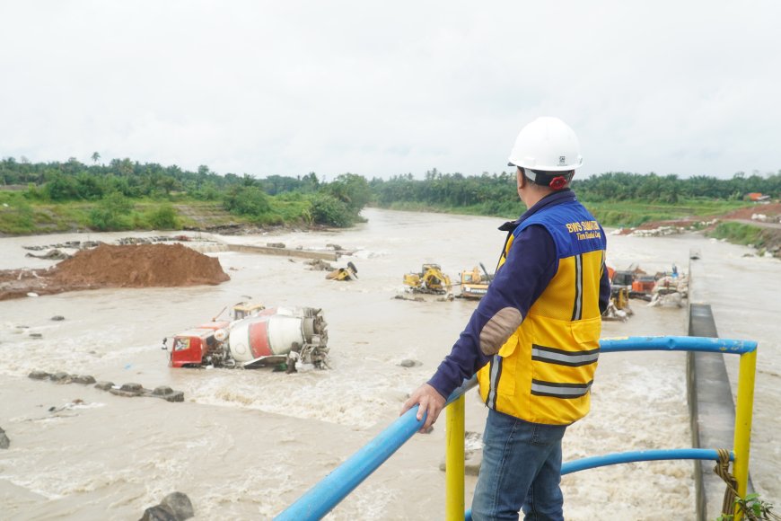 Tanggap Darurat Bencana, Kepala BBWS Sumatera II Medan Tinjau Lokasi Terdampak Banjir