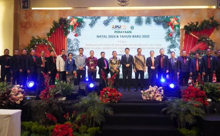 Usung Tema Marilah Sekarang Kita Pergi Ke Betlehem, Perayaan Natal Keluarga Besar Kementerian PU Dirayakan Dengan Penuh Suka Cita