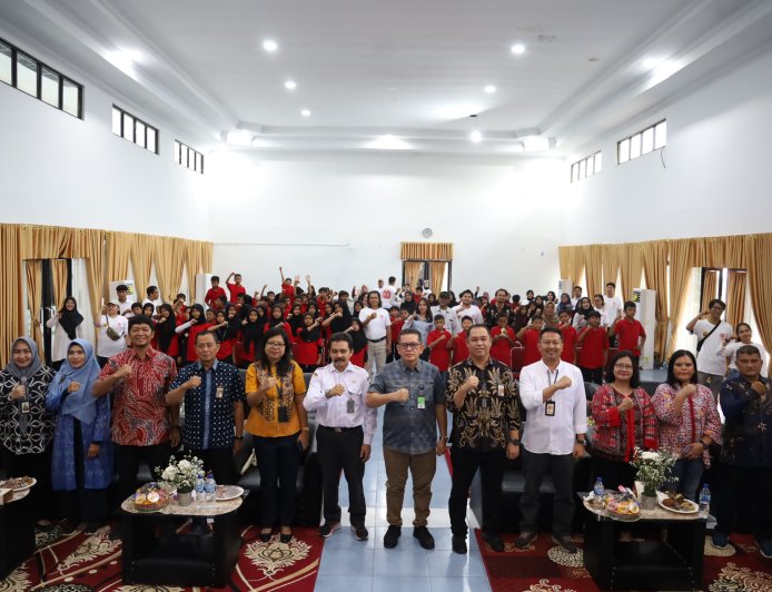 Sambut HUT RI ke-80, Kementerian Pekerjaan Umum Tanamkan Pentingnya Hidup Bersih dan Sehat Siswa Sekolah Rakyat Sentra Bahagia Medan