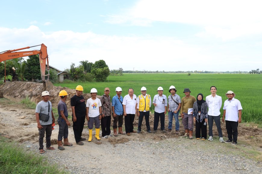 Asisten Deputi Kemenko IPK Tinjau Rehabilitasi Daerah Irigasi Rawa Gebang Di Kabupaten Langkat