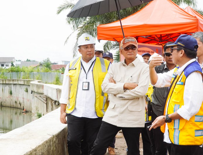 Hayvonlar porno video onlayn Mashinada shaxsiy jinsiy aloqa