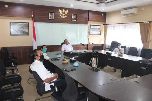 Halal Bihalal bersama Bapak Menteri PUPR Basuki Hadimuljono melalui Video Conference yang dilaksanakan dengan Zoom Meeting.