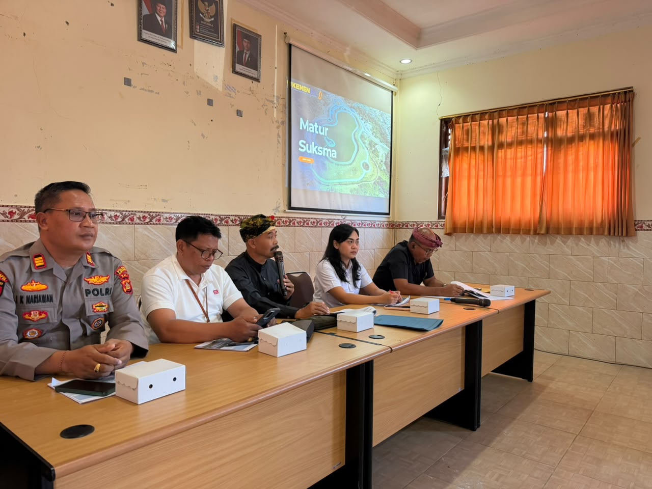 BWS Bali Penida melalui PPK Penyediaan Air Baku, SNVT PJPA melakukan sosialisasi rehabilitasi Embung Tukad Undang di Kabupaten Klungkung pada Kamis (9/7).