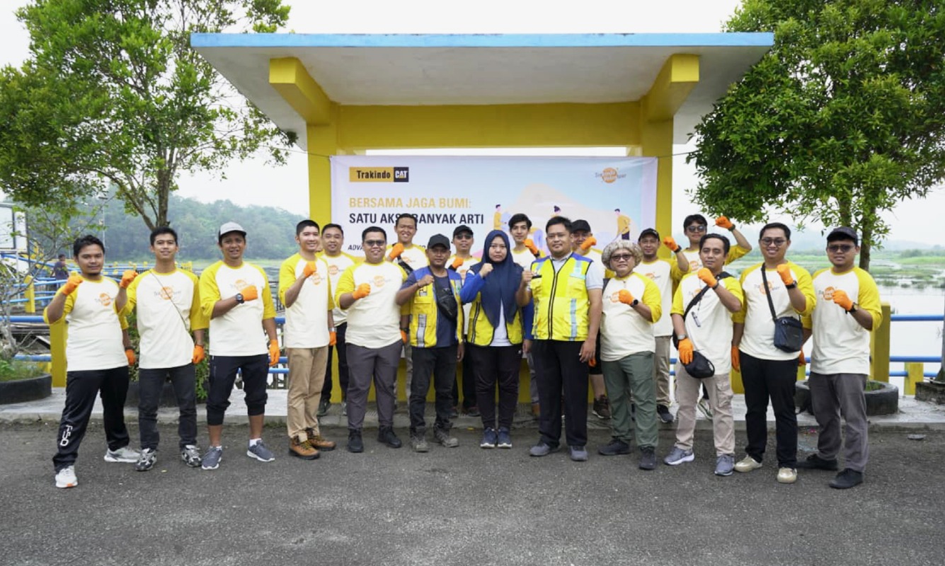 Sambut World Clean Up Day 2025, BWS Kalimantan IV Gelar Aksi Bersih-Bersih di Bendungan Lempake