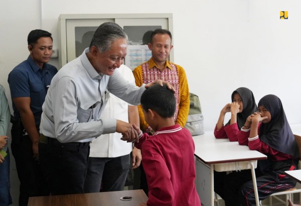 Kunjungan Menteri Dody ke Sekolah Rakyat Terintegrasi 30 Medan: Hadirkan Lingkungan Belajar Nyaman dan Produktif