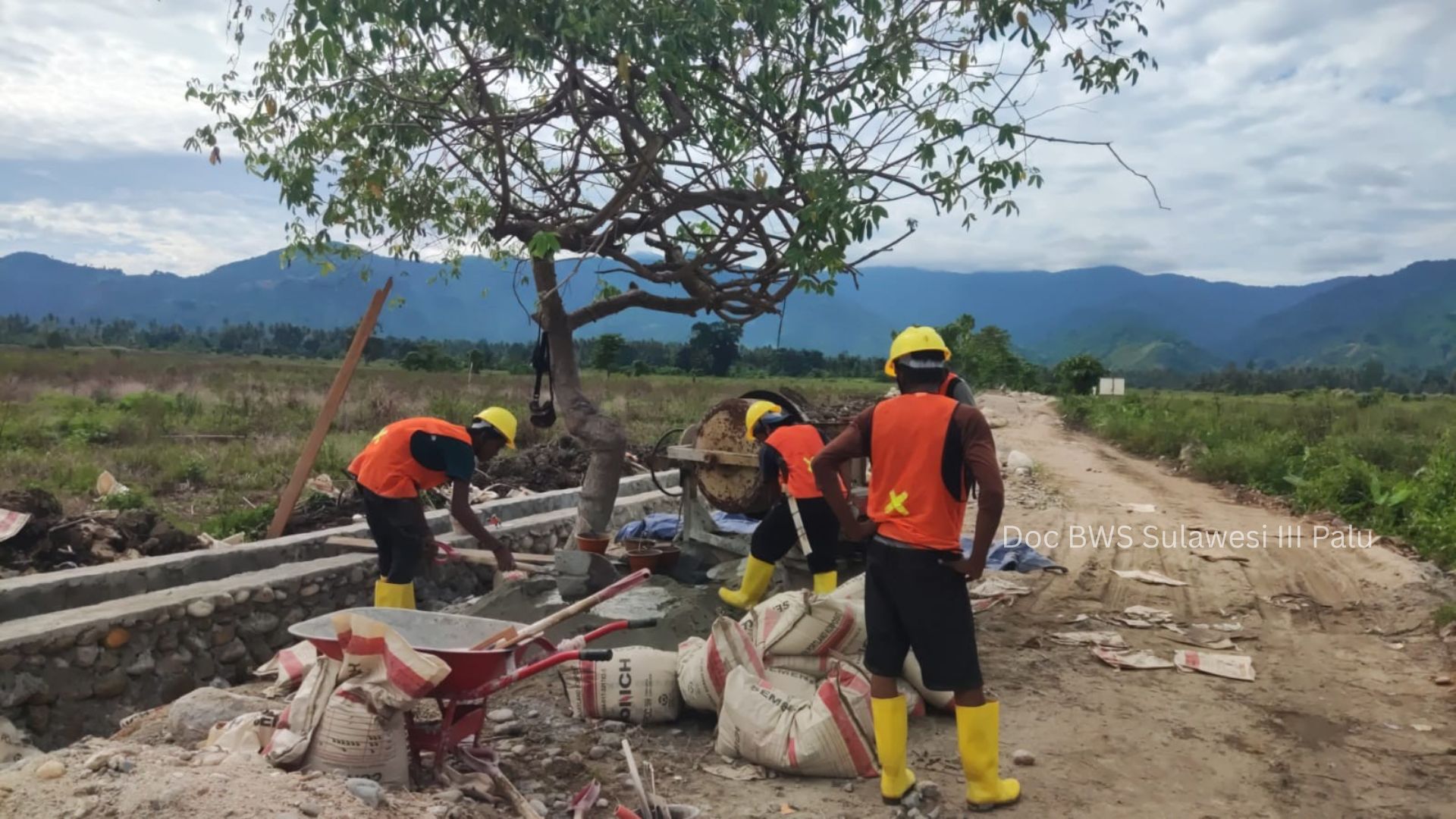 Saluran Irigasi Sekunder di Kawasan Ogowele-Ogogasang, Kecamatan Dondo, Kabupaten Toli-Toli Tingkatkan Produksi Pertanian Dukung Swasembada Pangan