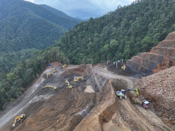 Menembus Pegunungan dan Tebing Curam, Kementerian PU Buka Akses Trans Papua Segmen Mamberamo–Elelim Sepanjang 50,14 Km