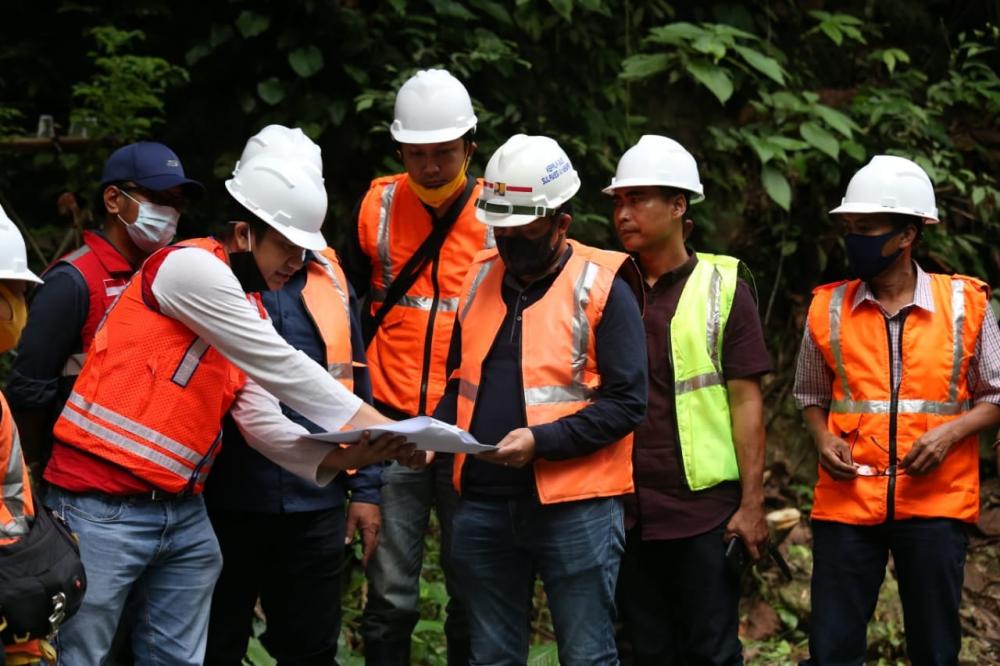 Kepala BWS Sulawesi IV Kendari Tinjau Pekerjaan di Kabupaten Buton dan Muna