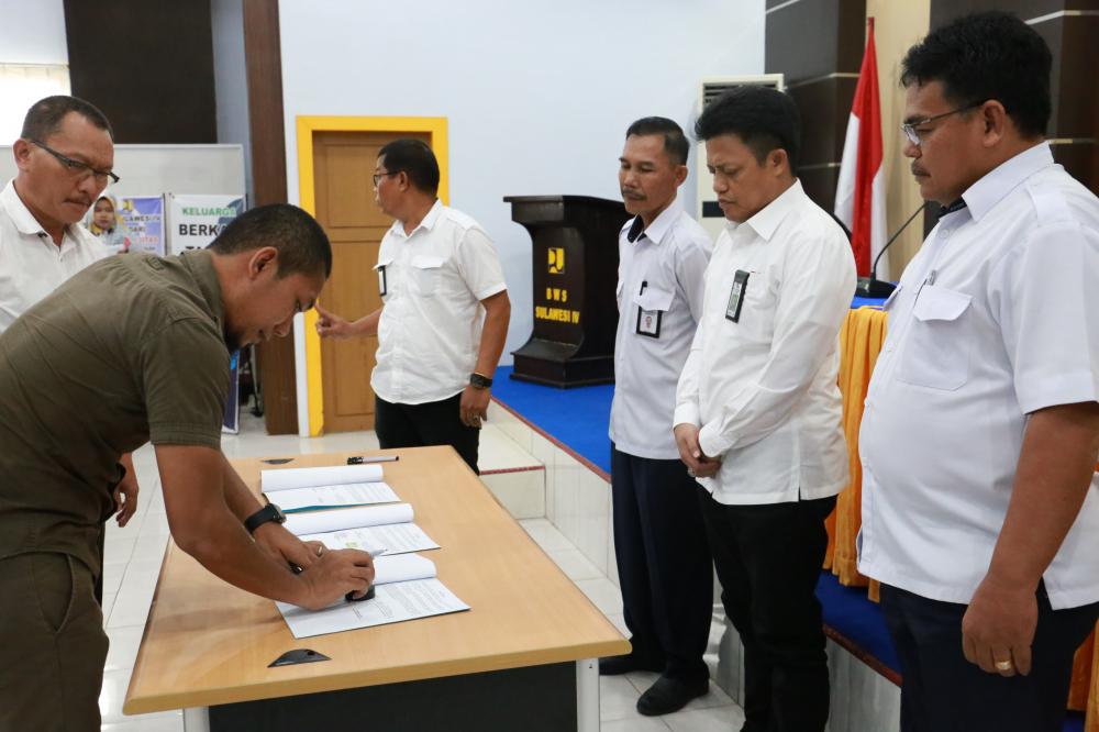 PENANDATANGAN KONTRAK PAKET PEKERJAAN KONSTRUKSI DANA APBN TAHUN 2019