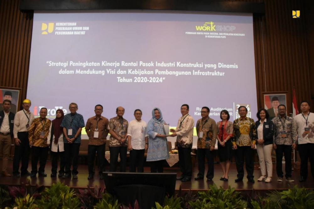 Kementerian PUPR Ajak Stakeholder Tingkatkan Keterbukaan Informasi Rantai Pasok Material dan Peralatan Konstruksi