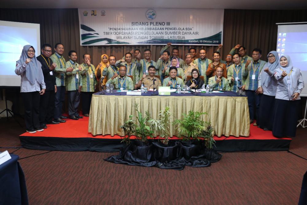 Sidang Pleno III Pembahasan Rancangan Rencana Pendayagunaan Kelembagaan Pengelolaan SDA dalam WS Towari Lasusua