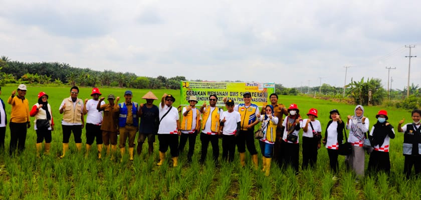 Gambar Gerakan Menanam demi Mendukung Ketahanan Pangan Nasional