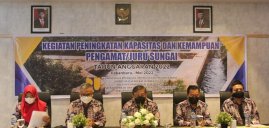 Gambar Kegiatan Peningkatan Kapasitas dan Kemampuan Pengamat/Juru Sungai