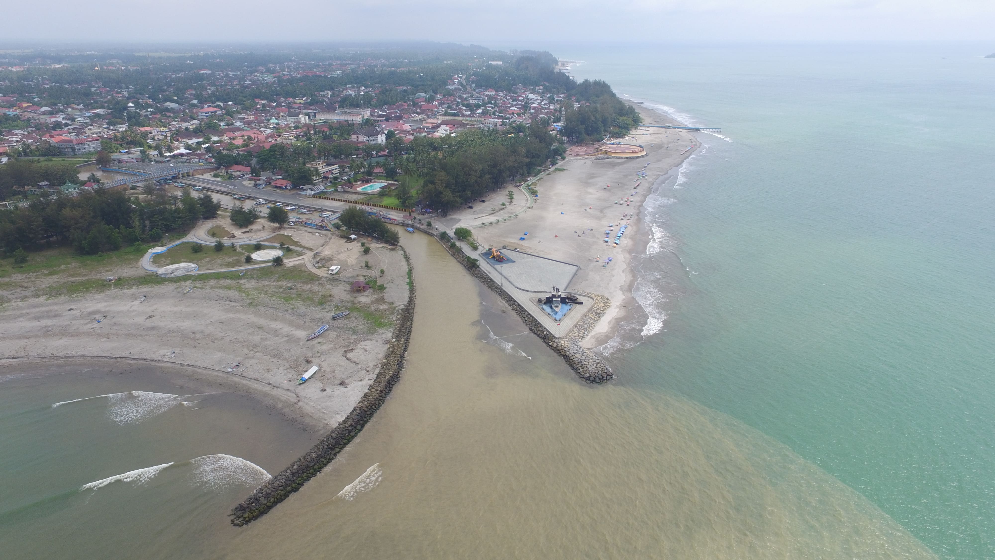 Pengaman Pantai Gandoriah Pariaman