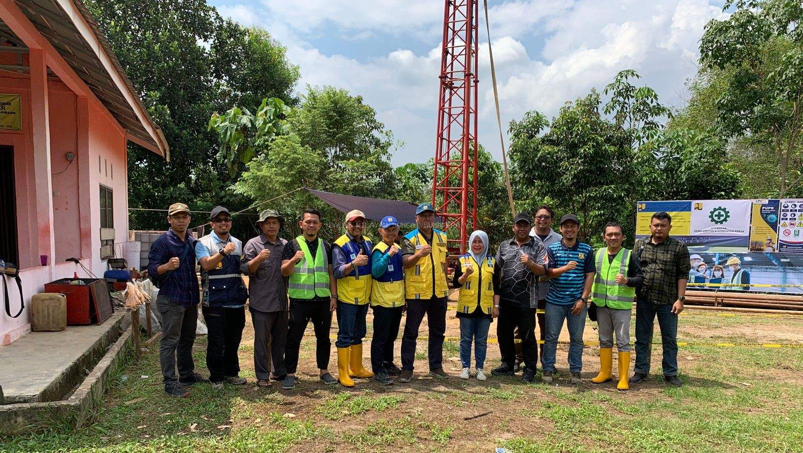 Monitoring Pekerjaan dan Evaluasi Penerapan Manajemen Resiko pada Kegiatan Pembangunan Prasarana Air Tanah untuk Air Baku