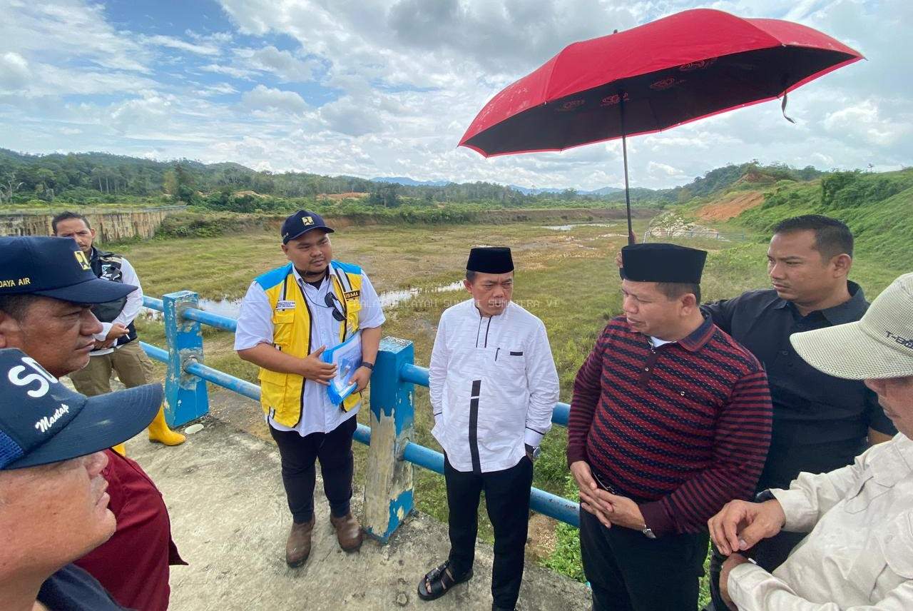 Kunjungan Gubernur Jambi ke Pekerjaan Bendung dan Jaringan Irigasi Batang Asai