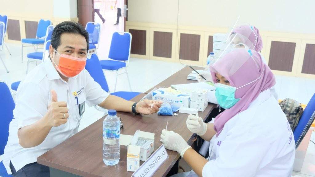 Rapid Test dan Vaksinasi Influenza Balai Wilayah Sungai Sumatera Vi