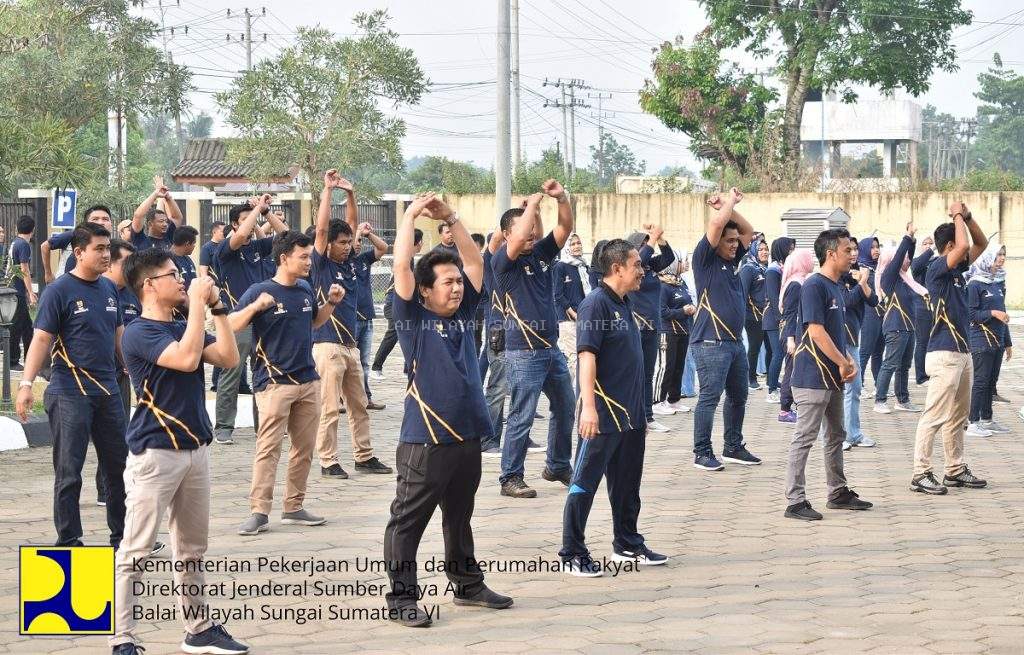 Senam bersama Sekretaris Direktorat Jenderal Sumber Daya Air