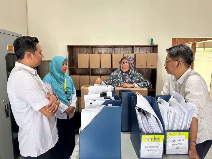 >Monitoring & Evaluasi Pengelolaan Arsip Balai Teknik Sungai