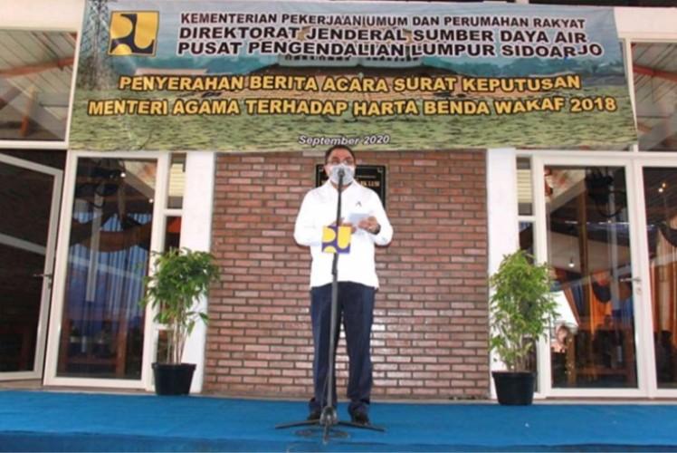 KEMENTERIAN AGAMA SERAHKAN KMA TERKAIT TANAH WAKAF TERDAMPAK LUMPUR SIDOARJO