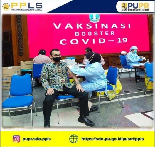 Tingkatkan Antibodi, Pegawai Pusat Pengendalian Lumpur Sidoarjo melaksanakan Vaksinasi Booster